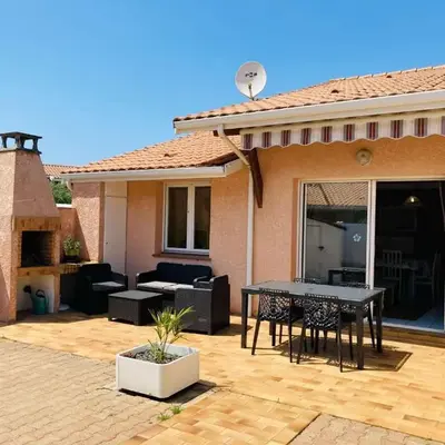 Biscarrosse Duplex classé 2 étoiles avec parking privatif pour 6 personnes