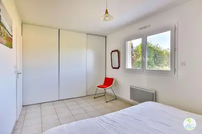 Un ou plusieurs lits dans un hébergement de l'établissement Biscarrosse bourg Duplex proche commerces 6 couchages
