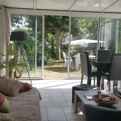 Rêve de Bisca Appartement spacieux climatisé avec jardin privatif piscine et parking privés