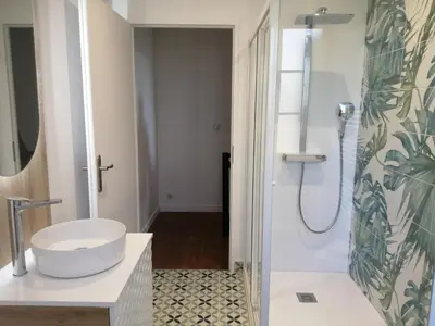 Salle de bains dans l'établissement Bedat Coté jardin