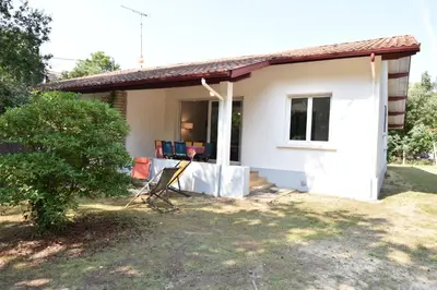 Jardin de l'établissement Laridente - Hossegor agréable villa située dans un quartier calme entre lac et océan