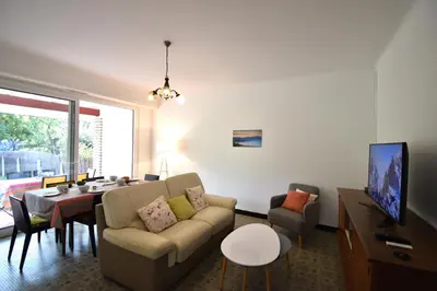 Télévision ou salle de divertissement dans l'établissement Laridente - Hossegor agréable villa située dans un quartier calme entre lac et océan