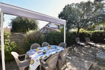 Jardin de l'établissement Aire Ona 2 - Hossegor appartement situé à proximité de la plage de la gravière