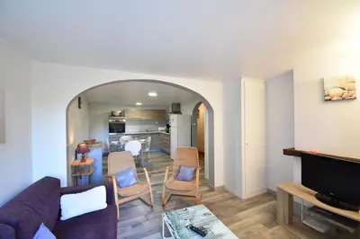 Cuisine ou kitchenette dans l'établissement Aire Ona 2 - Hossegor appartement situé à proximité de la plage de la gravière