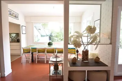 Coin salon dans l'établissement Itsala - Hossegor agréable villa entre canal et océan à 3 minutes à pied de la plage