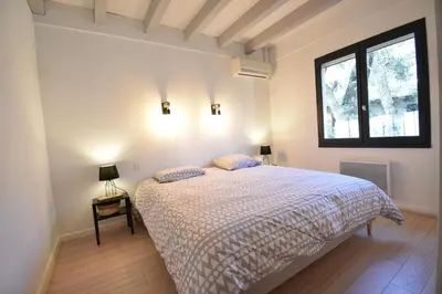 Un ou plusieurs lits dans un hébergement de l'établissement Marcassins - Hossegor belle villa landaise avec grand jardin location vacances