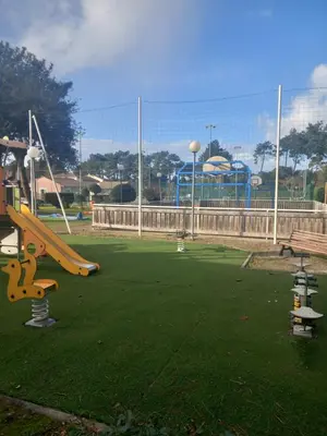 Aire de jeux pour enfants de l'établissement Villas du lac 159