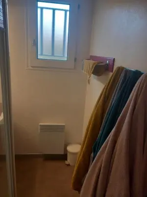 Salle de bains dans l'établissement Villas du lac 159
