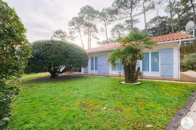 Jardin de l'établissement Biscarrosse Plage Maison de charme proche des plages océanes classé 1