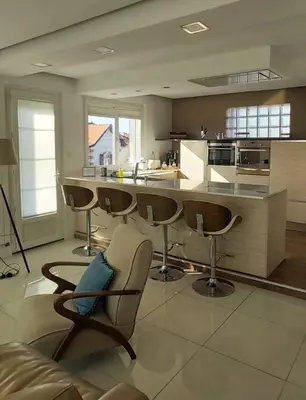 Cuisine ou kitchenette dans l'établissement La Maison Tchanquée jusqu'à 12 personnes Jacuzzi privé