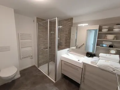 Salle de bains dans l'établissement Domitys Les Craies Blanches