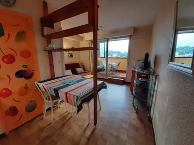 Un ou plusieurs lits dans un hébergement de l'établissement Studio idéal proche plage et port, 3 pers - FR-1-239-930