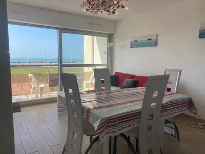 Balcon ou terrasse dans l'établissement Superbe Appartement Superbe Vue Océan