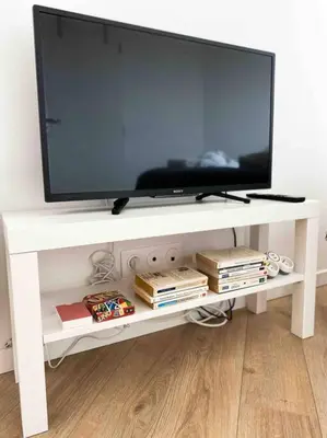 Télévision ou salle de divertissement dans l'établissement « Hortense »