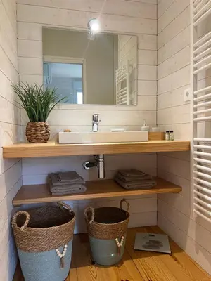 Salle de bains dans l'établissement Gîte Daletxea entre océan et montagne